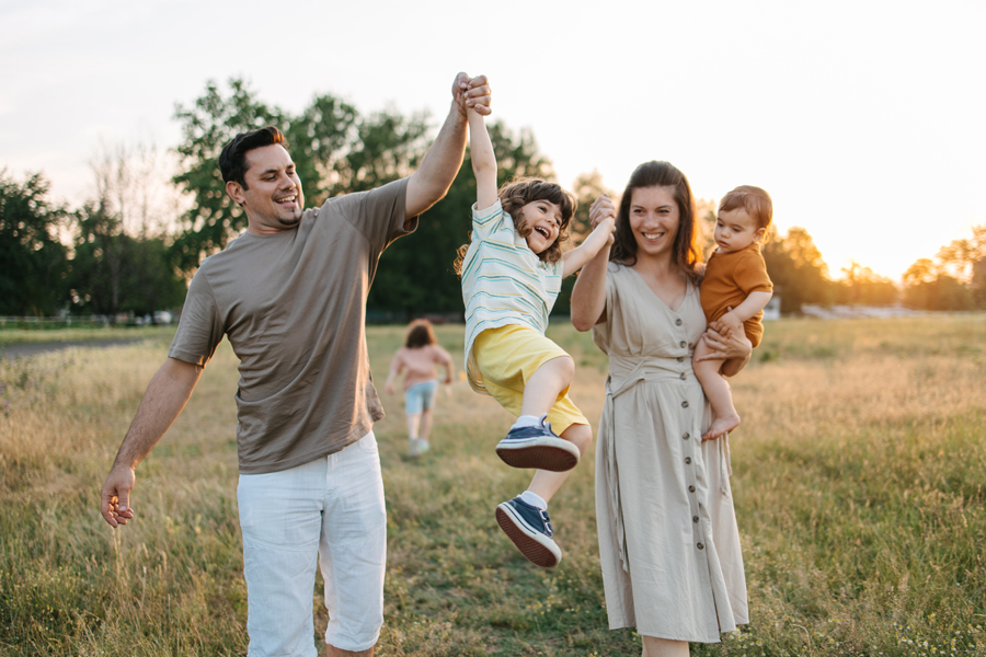 young-family-600x900